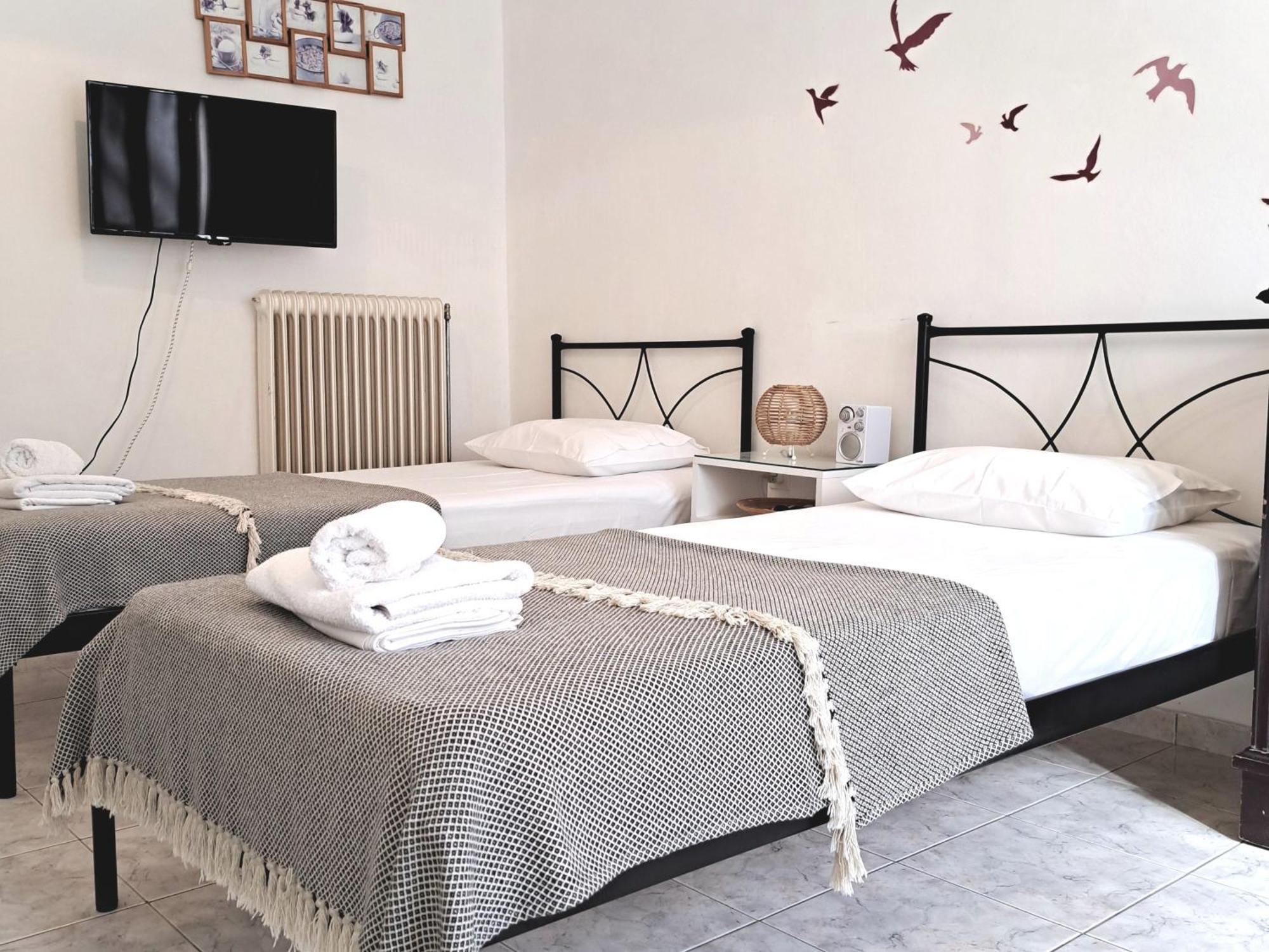 Ariadne Studio Kyparissia Buitenkant foto